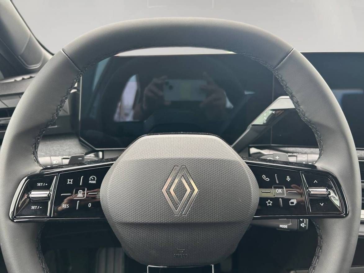 Fahrzeugabbildung Renault CLIO VI Evolution TCe 115 EDC
