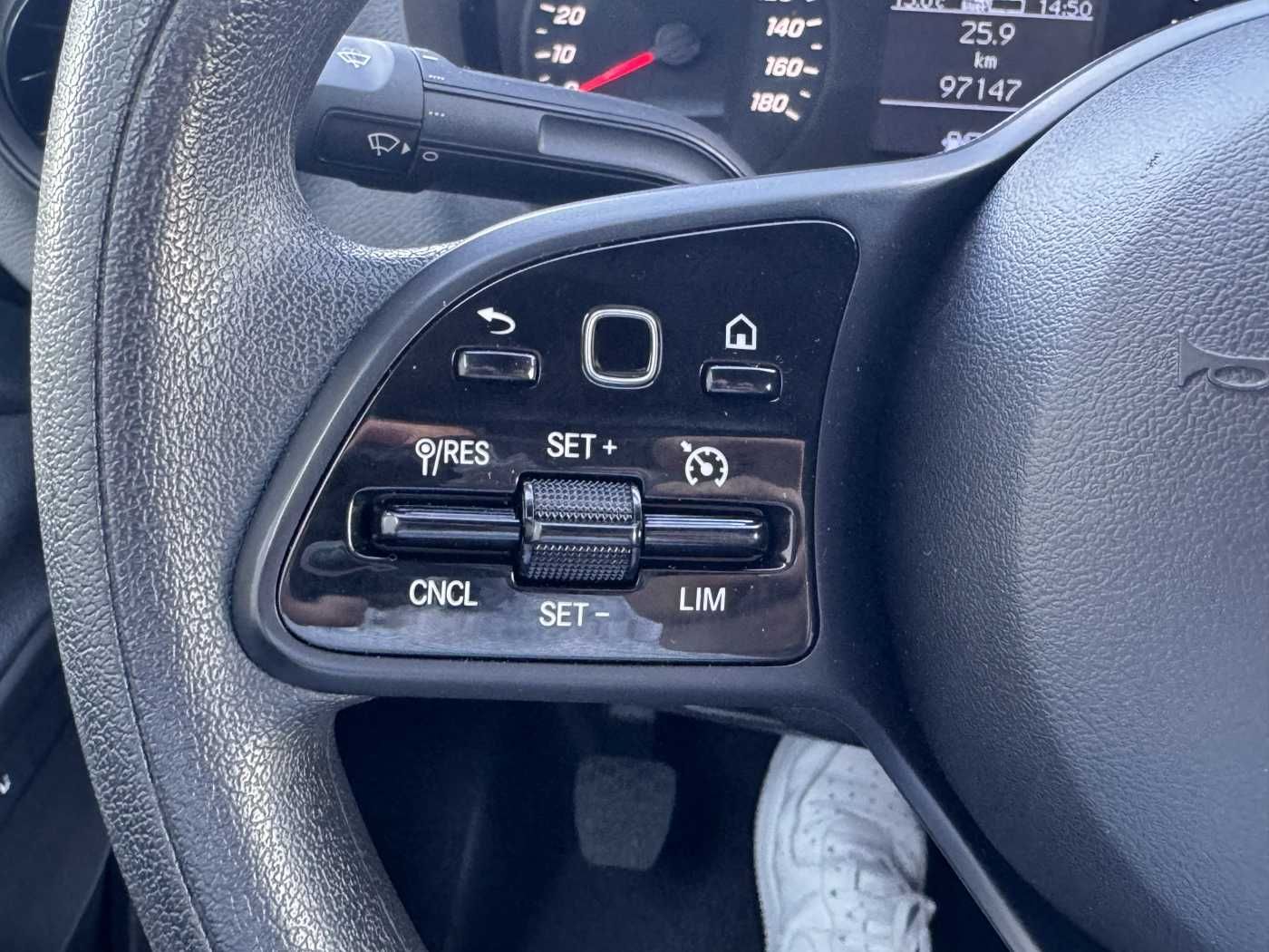 Fahrzeugabbildung Mercedes-Benz Sprinter 315 CDI 4325 Klima 360 Schwing MBUX SHZ