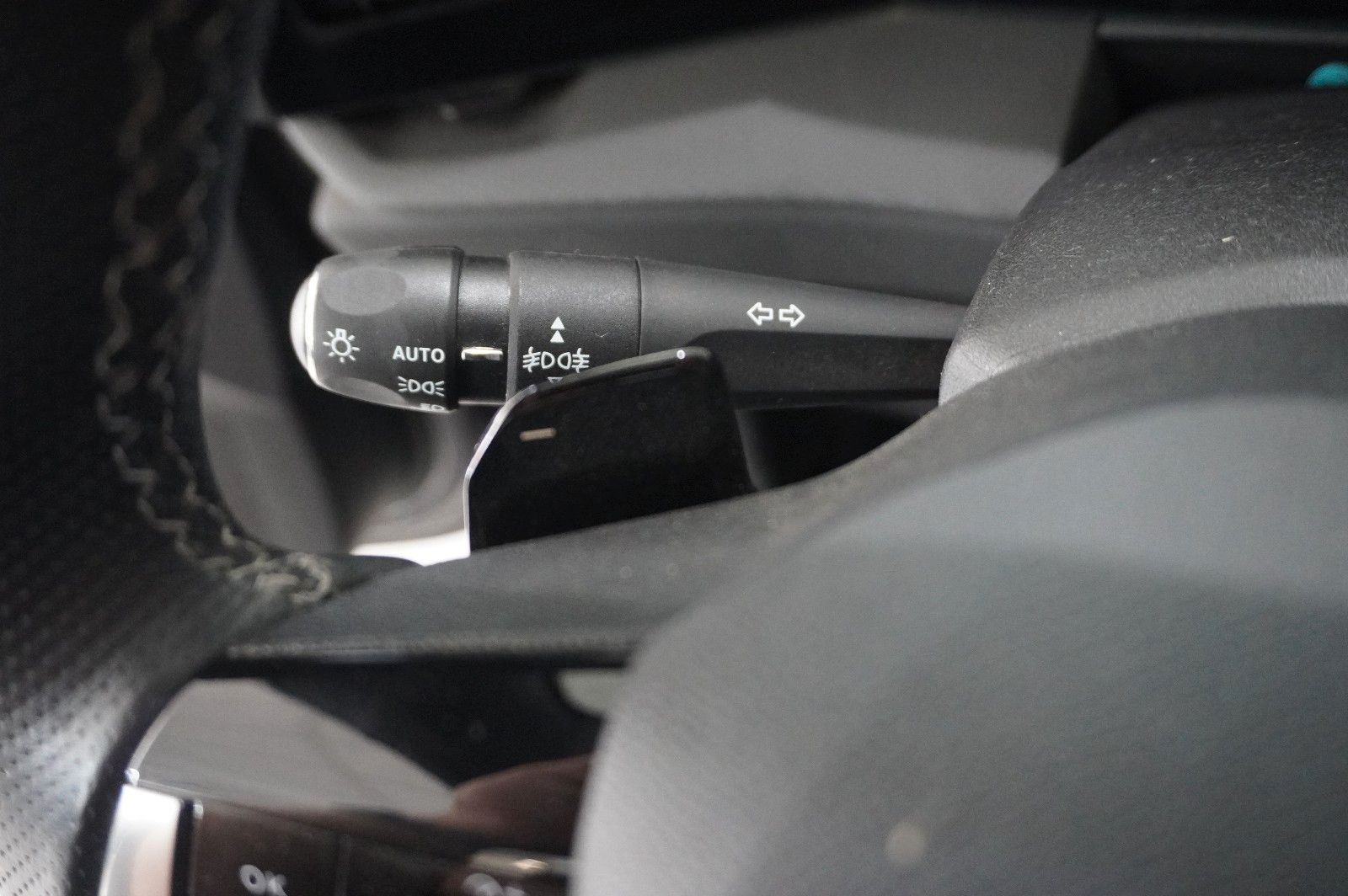 Fahrzeugabbildung Opel Astra L Lim. 1.6 HYBRID ULTIMATE NAVI/360°/PANO.