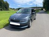 Skoda Fabia III Kombi 1.2l TSI - TÜV neu - grau - TOP - Skoda: Unfallwagen