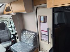Adria Matrix All In 670 SL, Heavy Chassis,165 PS