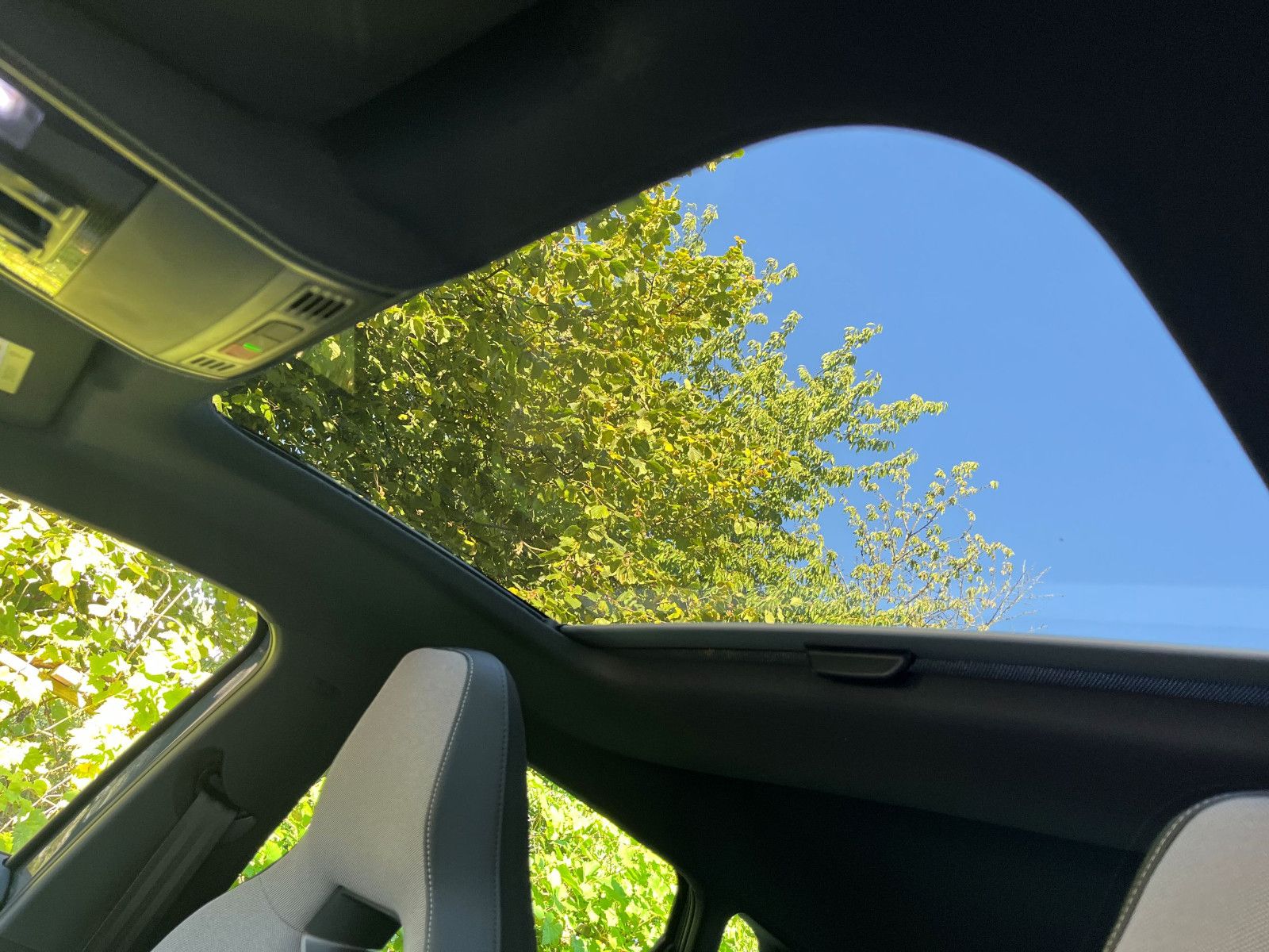 Fahrzeugabbildung SEAT Ibiza 1.5 TSI 110 kW FR DSG 18" NEUES MODELL