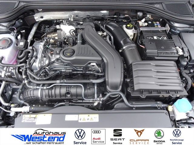 Fahrzeugabbildung Volkswagen Golf Variant R-Line 1.5l eTSI 110kW DSG AHK LED