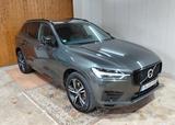 Volvo XC60 R Design 2WD / Scheckheft - Volvo XC60 in München