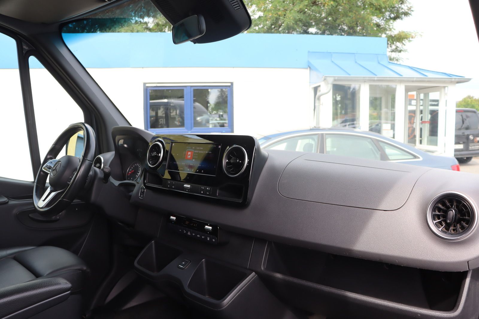 Fahrzeugabbildung Mercedes-Benz Sprinter AAC * Sitzhzg * EXTRALANG * XXL * Maxi