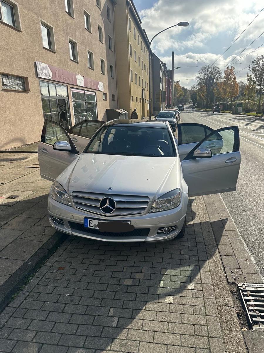 Mercedes-Benz B 200