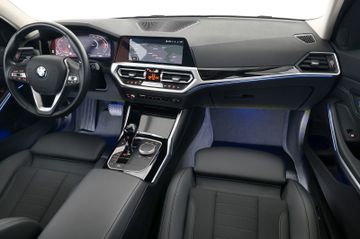 BMW 320d Touring Sport Line Shadow PANO ACC RFK AHK