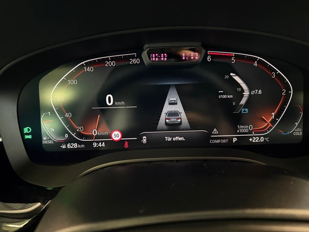 BMW 540d xDrive LuxuryLine AHK+Pani+Innovationpaket foto 13