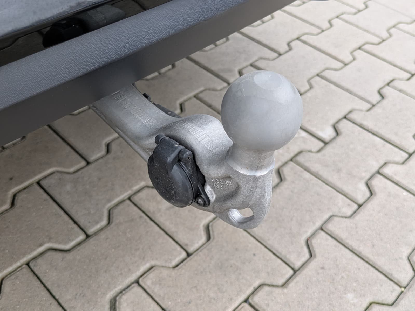 Fahrzeugabbildung Volkswagen Tayron 2.0 TDI 4M R-Line BLACK*7Si*MATRIX*PANO