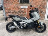 Honda X-ADV 750 2500km - HONDA 250