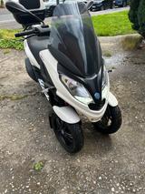 Piaggio MP3 300 Sport / ABS+ASR - PIAGGIO MP3 300 SPORT