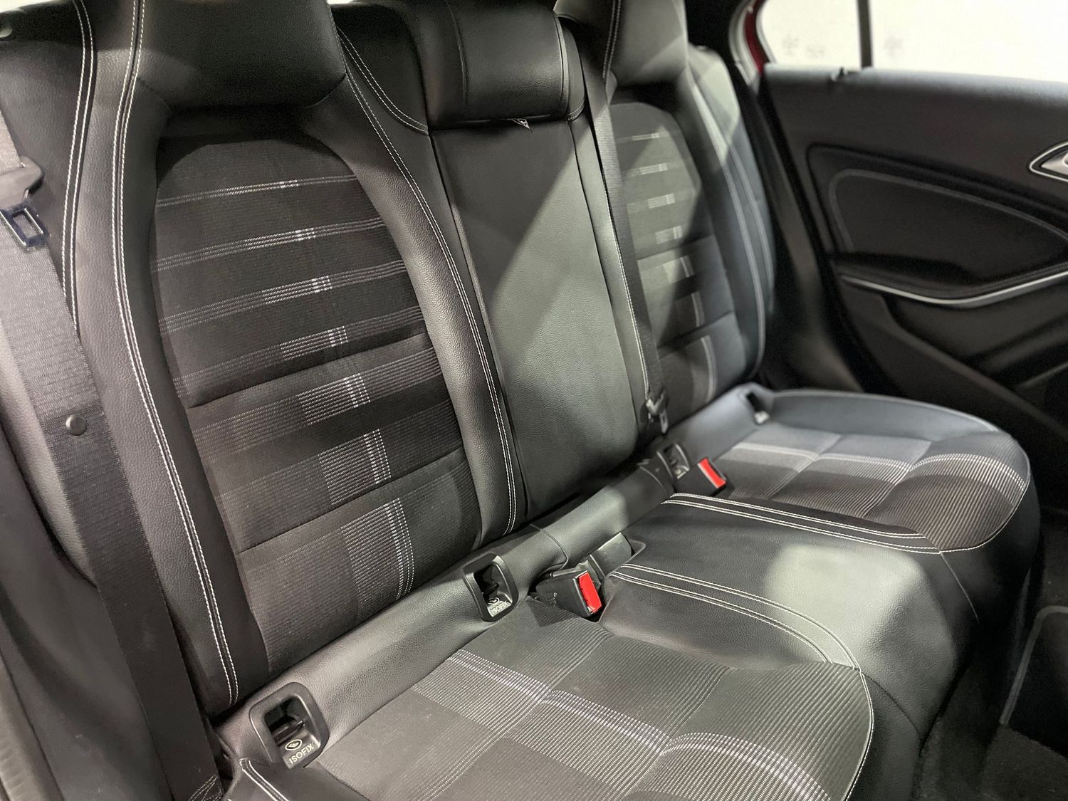 Fahrzeugabbildung Mercedes-Benz A 180 Urban #Sport#LED#Tempo.#Leder