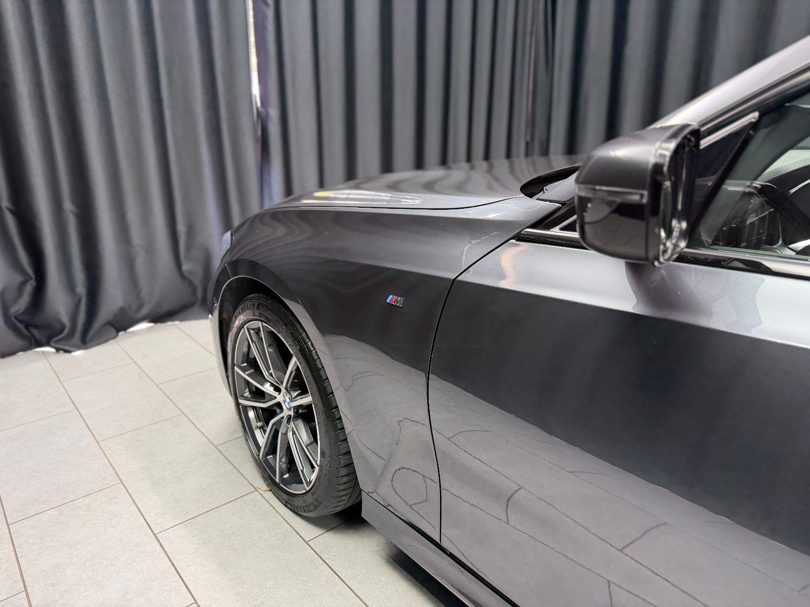 Fahrzeugabbildung BMW 320d Touring xDrive M Sport|HIFI|HuD|LEDER|KAMER