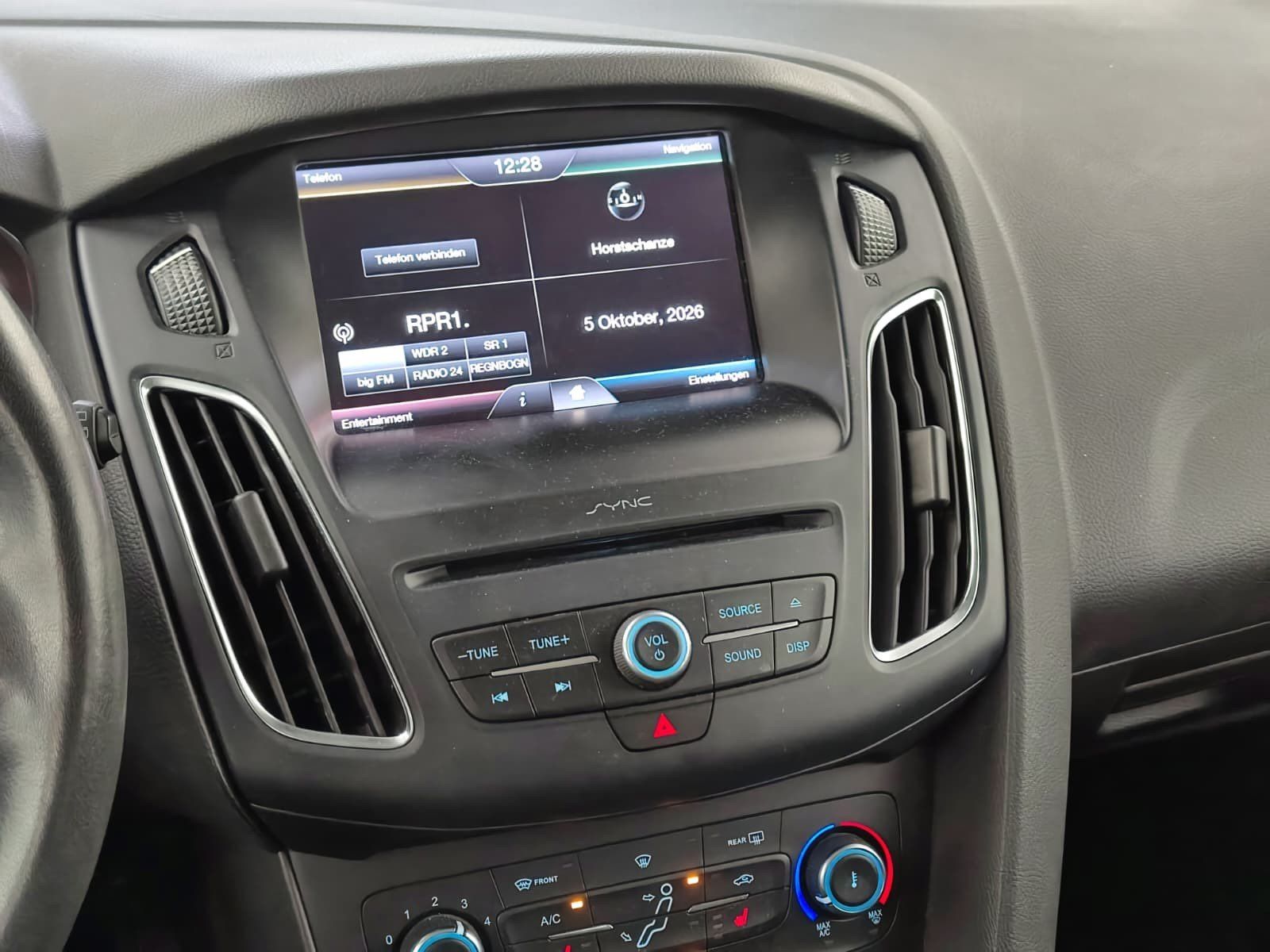 FORD Focus 1.0 EcoBoost Trend Navi SHZ LKH – Bild 14
