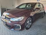 Volkswagen Golf VII .GTE*LED*BI-XENON*SEHR GEPFLEGT*NAVI - mit Hybrid-Antrieb: Rot