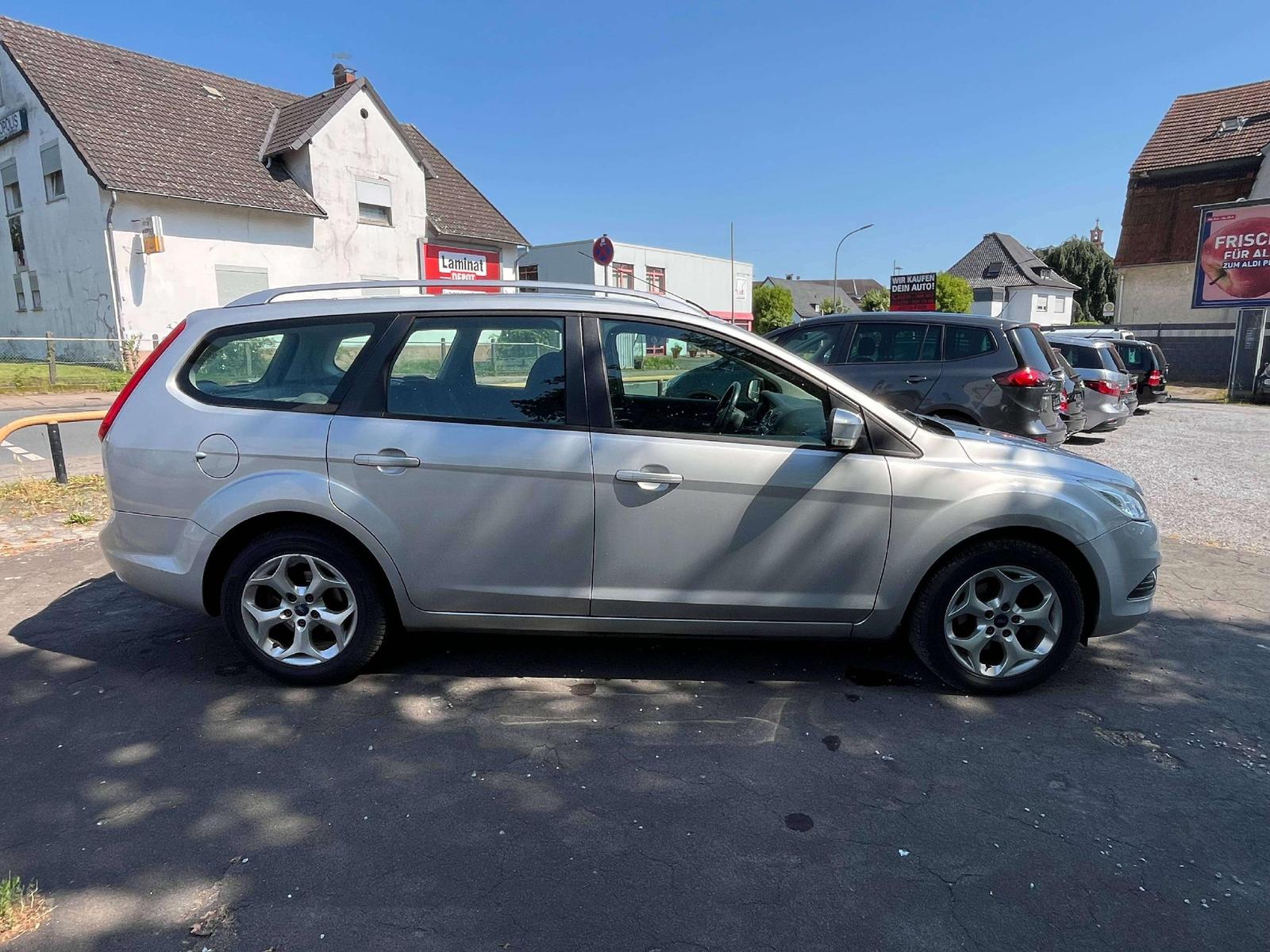 Ford Focus 2009 — photo 7