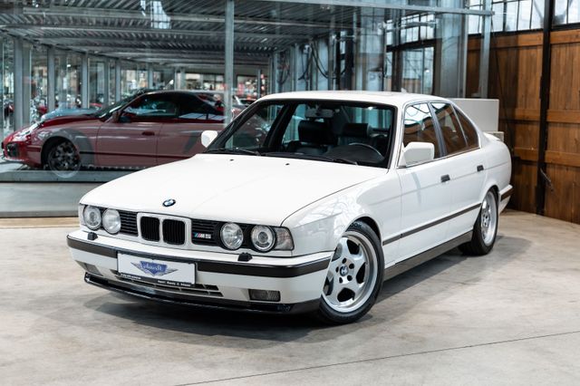 BMW M5 E34   Limousine | Memory | Klima