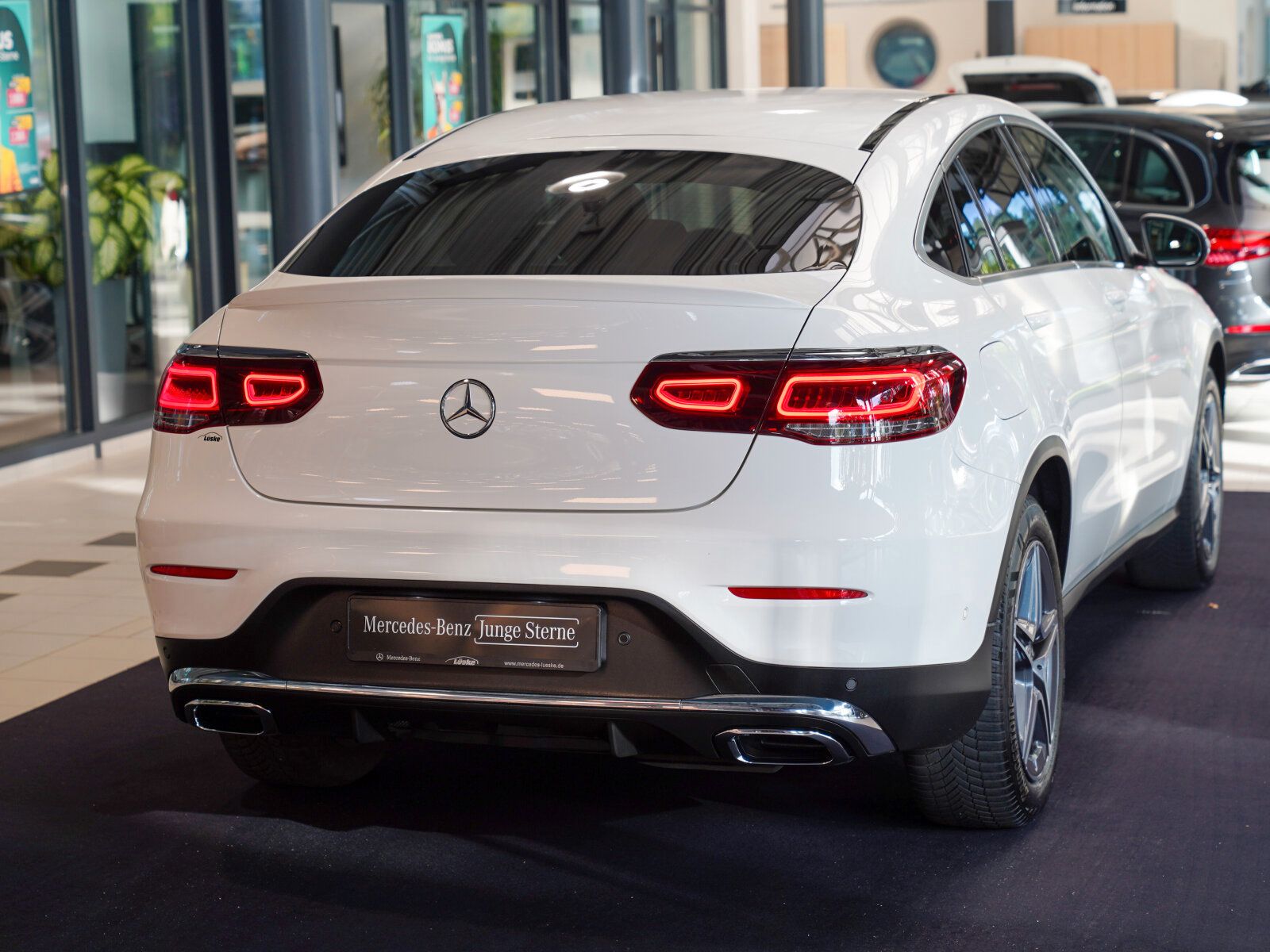 Mercedes-Benz GLC 200 d 4M Coupé AMG Line Schiebedach AHK DAB foto 3