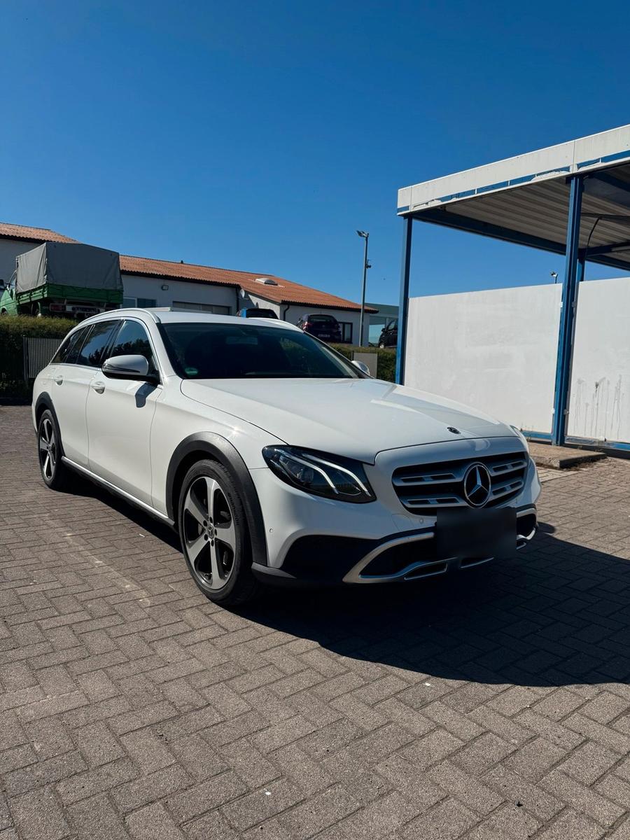 Mercedes-Benz E 400