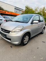 Subaru Justy J13 Trend - silberne Subaru Justy