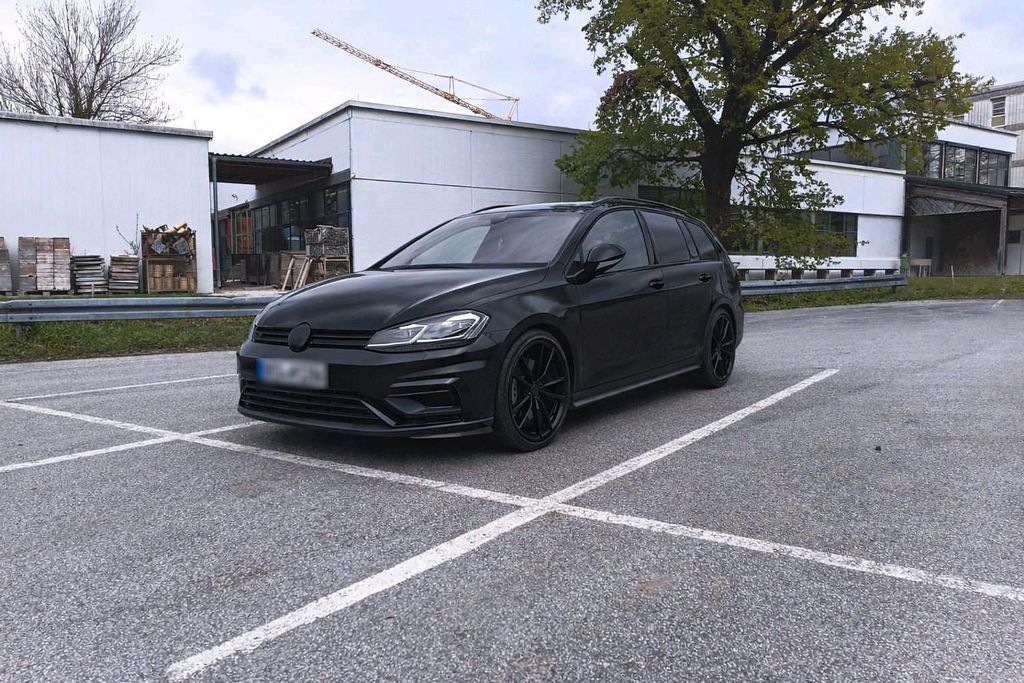 Image of Volkswagen Golf