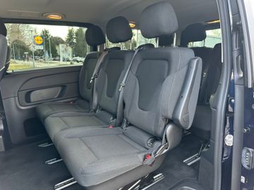 Fahrzeugabbildung Mercedes-Benz V 220d Edition lang*LED*2xTür*8.Sitze*Totwinkel*