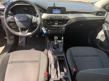 Ford Focus - 8