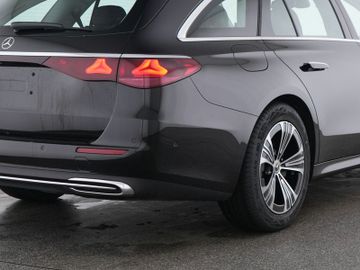 Mercedes E 220 - 10