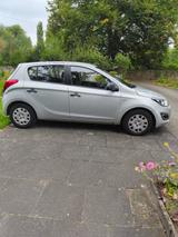Hyundai i 20 Bj: 2014, 71000 km. TÜV neu - Hyundai i20 in Bielefeld