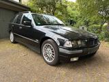 BMW E36 323i - BMW 323: Kombi, 323i