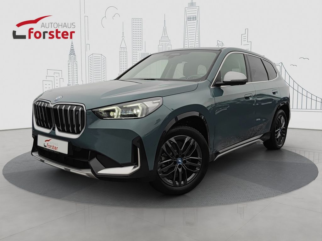 BMW iX1