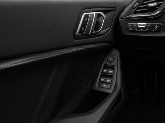 Foto Nummer 39: BMW 120i
