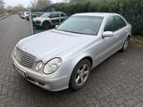 Mercedes-Benz E 240 ELEGANCE Automatic 1 Hand - Mercedes E 240 mit Schiebedach