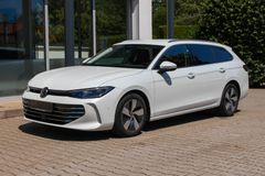VW Passat Variant Elegance/ IQ DRIVE/ Apple CarPlay