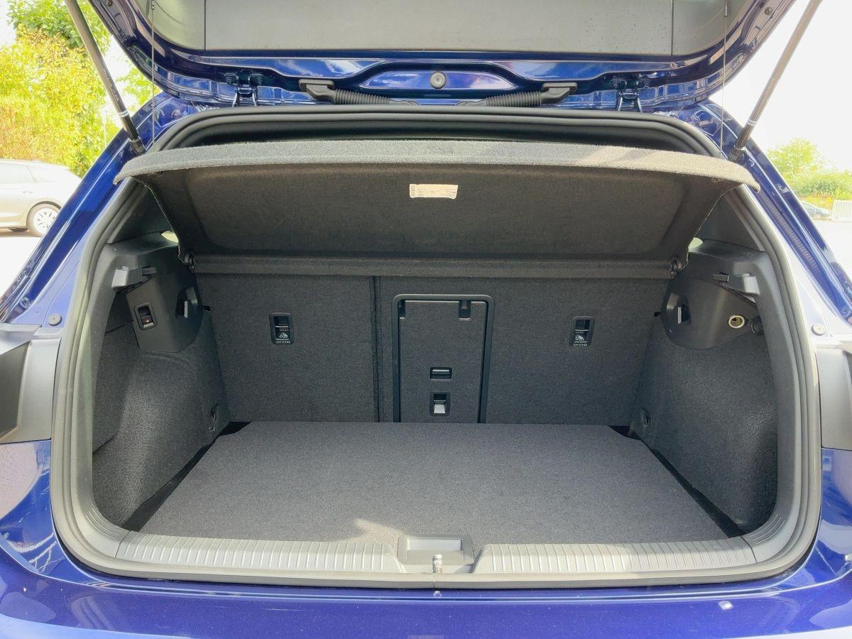 Volkswagen Golf VIII GTI DSG LEDplus+NAVI+AHK+ACC+SHZ+RFK, миниатюра 14