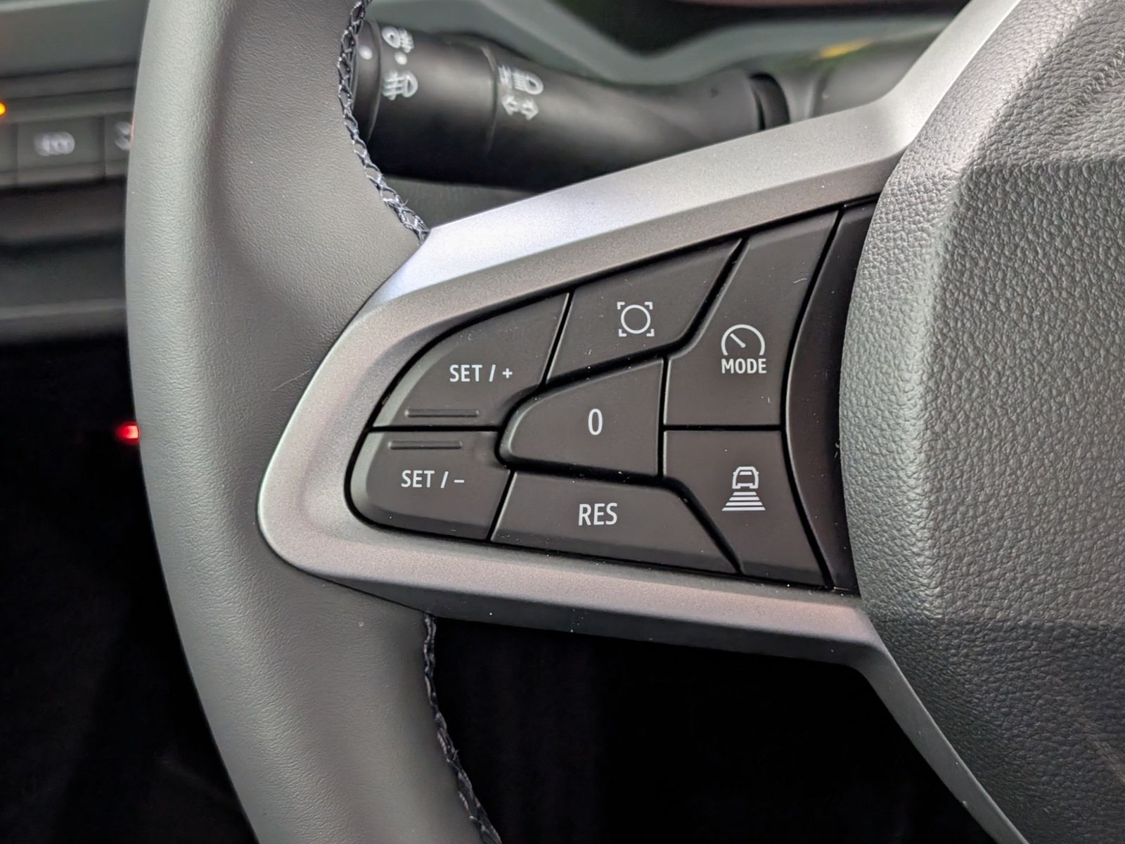 DACIA Duster Extreme Hybrid 155 Winter-Plus – Bild 26