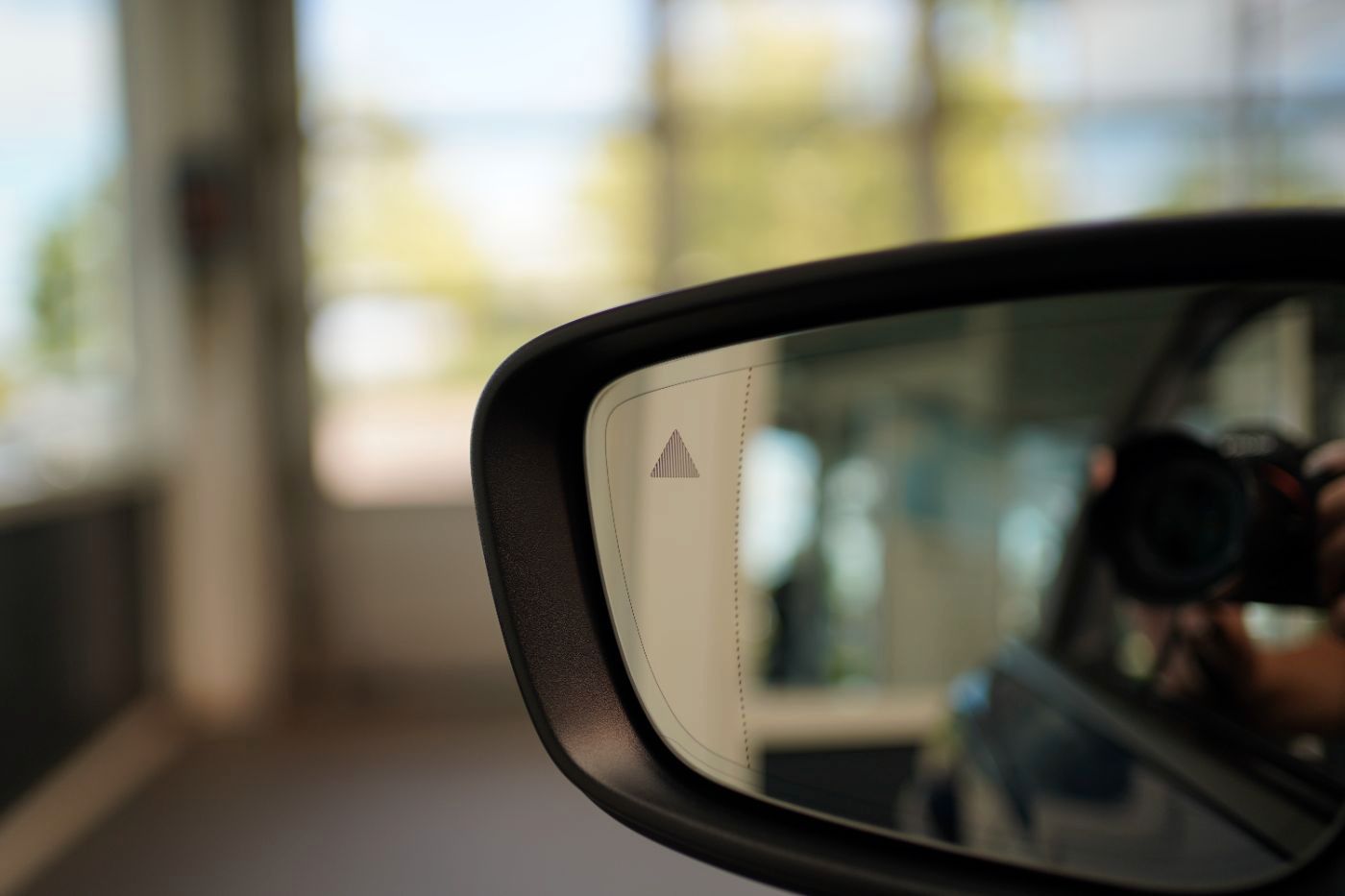 Fahrzeugabbildung BMW 330i Advantage +AHK+Glasdach+Head Up+Laserlicht+