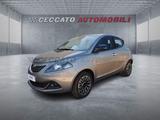 Lancia Ypsilon Ypsilon 1.0 firefly hybrid Platin - gebrauchte Lancia Ypsilon aus dem Jahr 2024