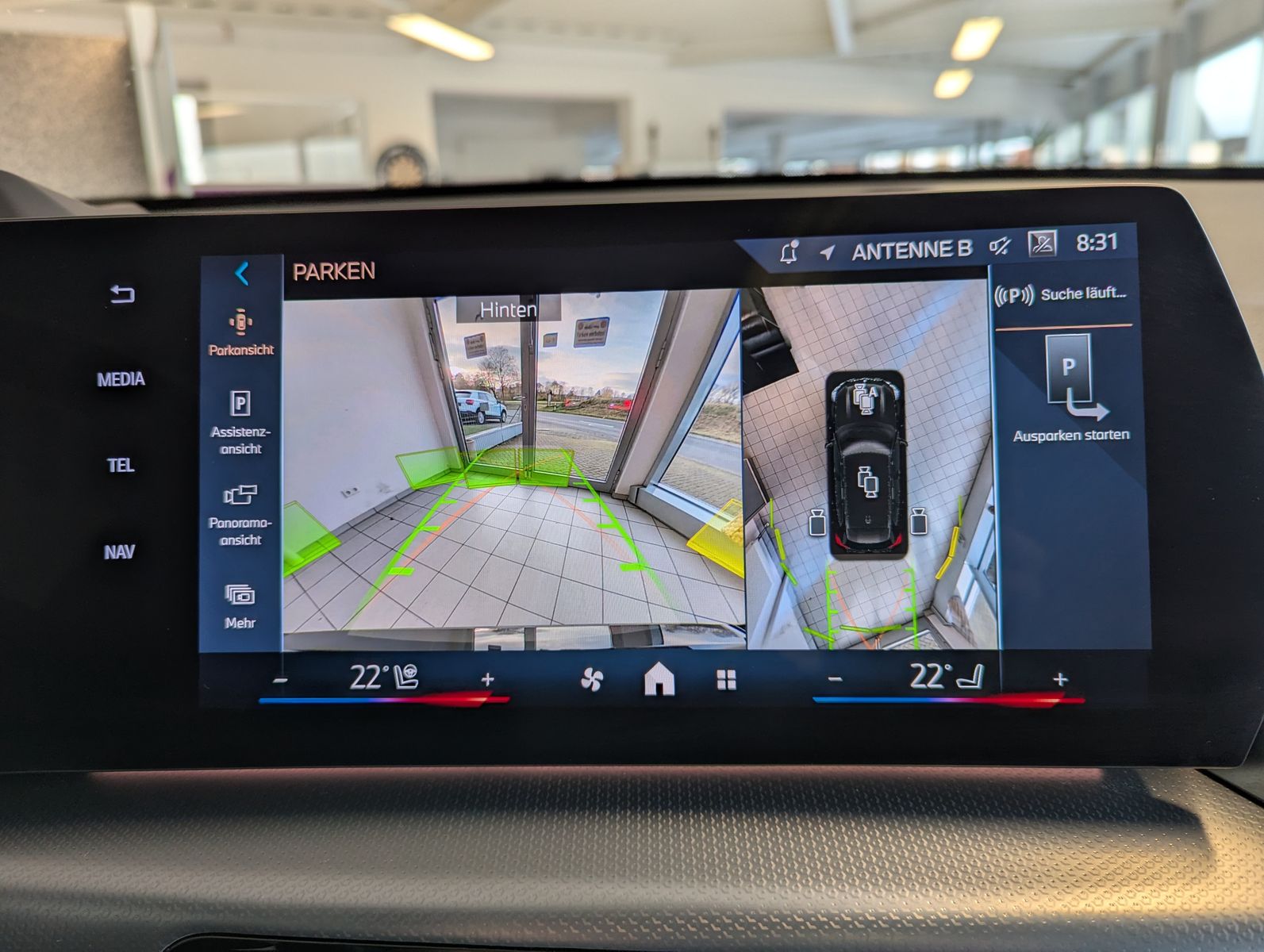 Fahrzeugabbildung BMW X1 23 i M-Sport Innovat.-Comfort-Paket Pano AHK