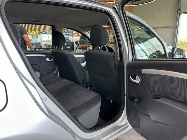 MYAUTOCENTER – Gebraucht- und Jahreswagen mit Werkstattservice in Pfaffenhofen Dacia Sandero Laureate *AHK*TÜV:328*1-Hand*