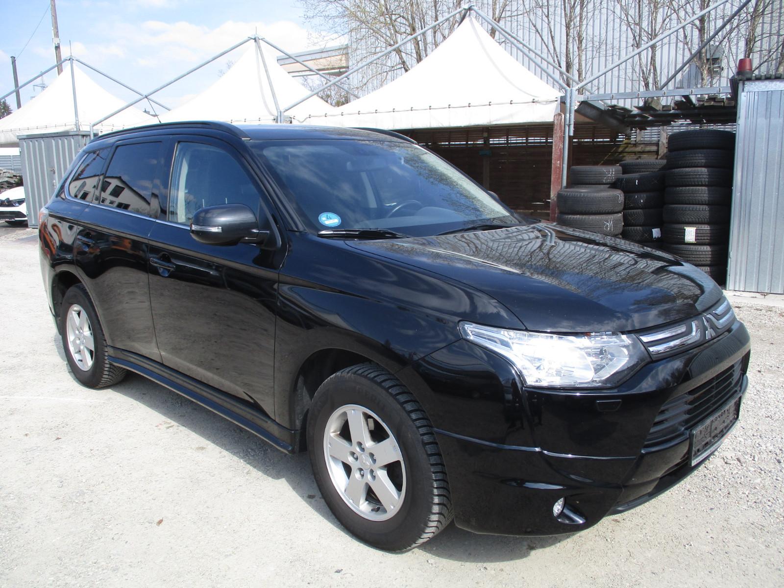 Mitsubishi Outlander 2.2DI Intense 4WD 7Sitzer Xenon Kamera
