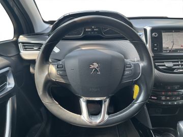 Peugeot 2008 Allure PT 110 Navi+PDC+Carplay+LM+Allwetter