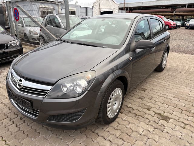 Opel Astra H Lim. Basis