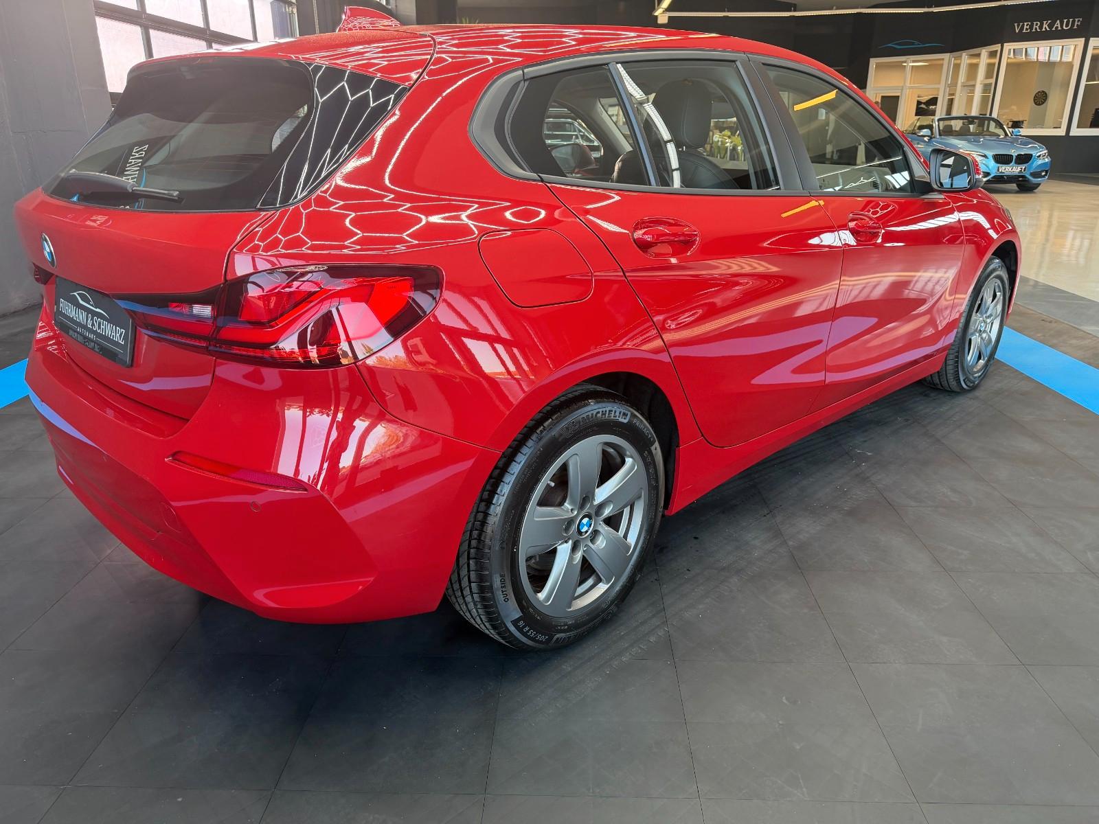 BMW 118i Aut.Advantage+AHK+Navi+Leder+DAB+VirtualC.