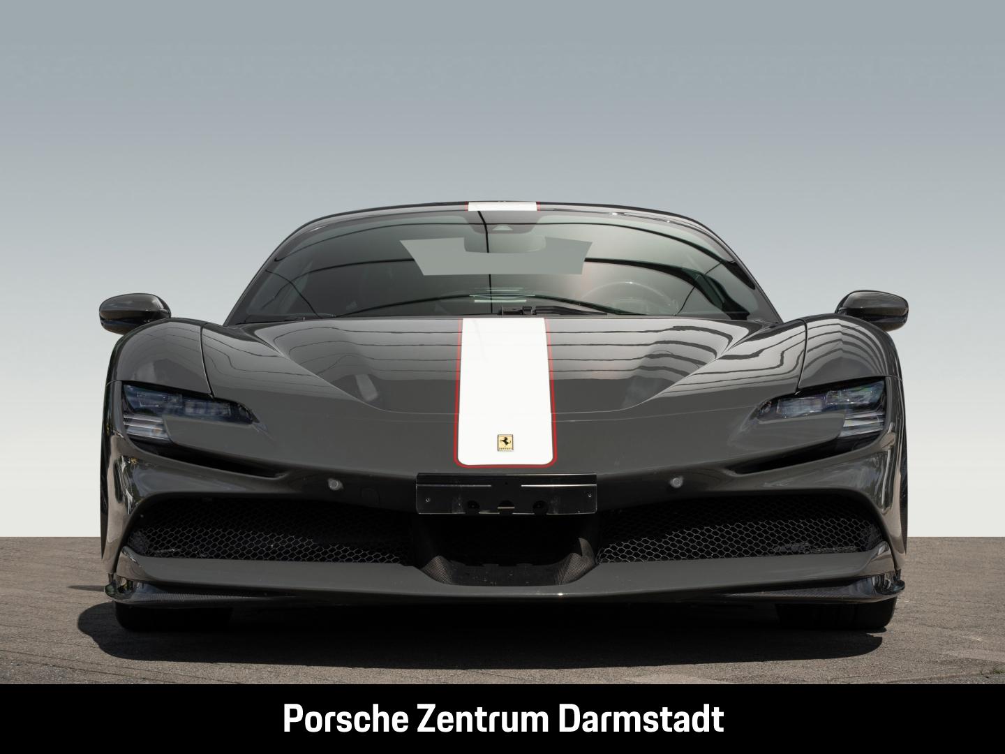 Ferrari SF90 Stradale Asseto Fiorano NP:562.850€