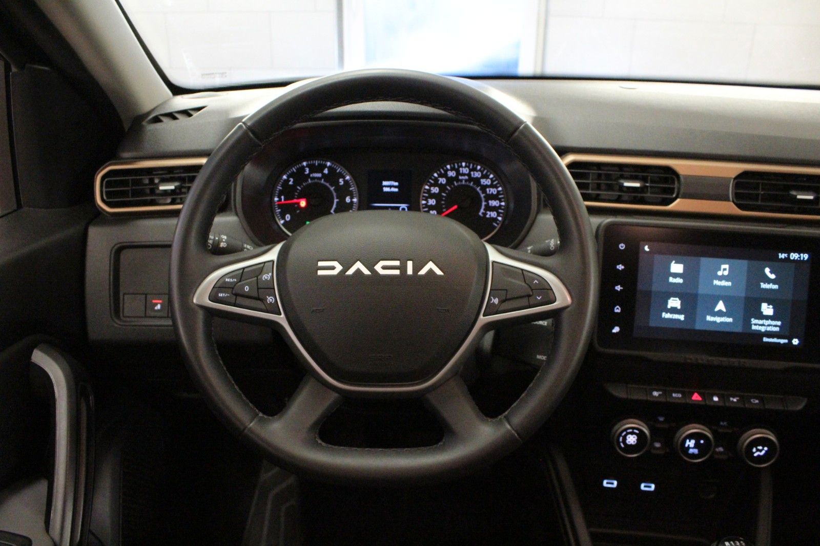 Fahrzeugabbildung Dacia Duster TCe130 Extreme *Navi*Sitzhzg**360 Grad