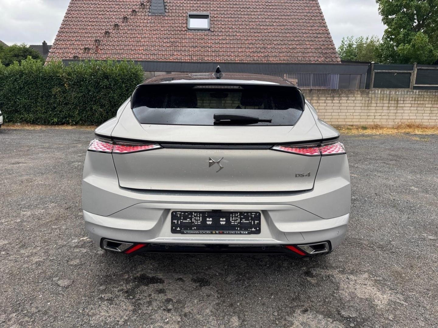 DS Automobiles DS4 ESPRIT DE VOYAGE PURETECH 130,1VORBESITZER,