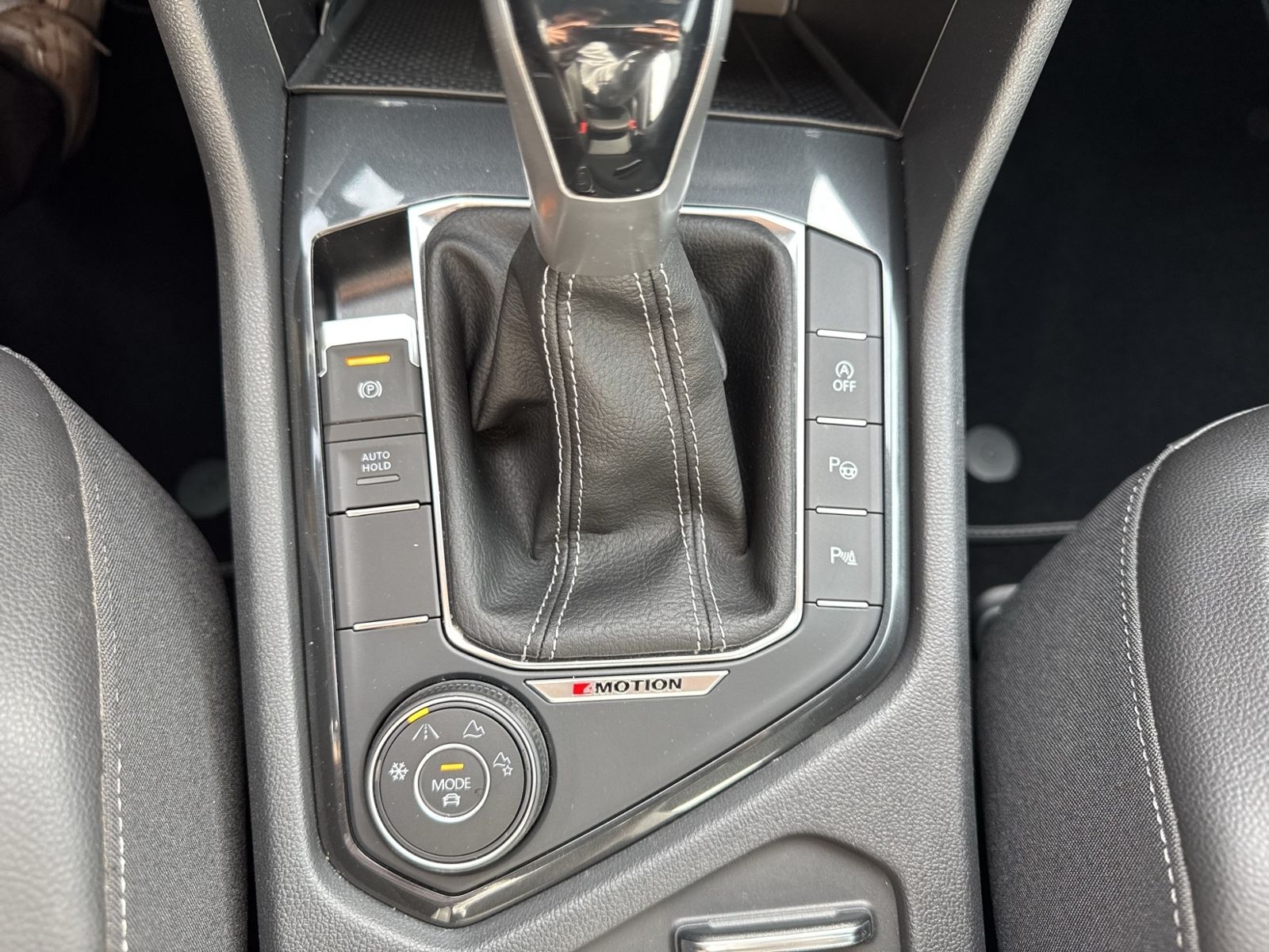 Tiguan R-Line 2.0 TSI 4MOTION, AHK, IQ Drive, Sp