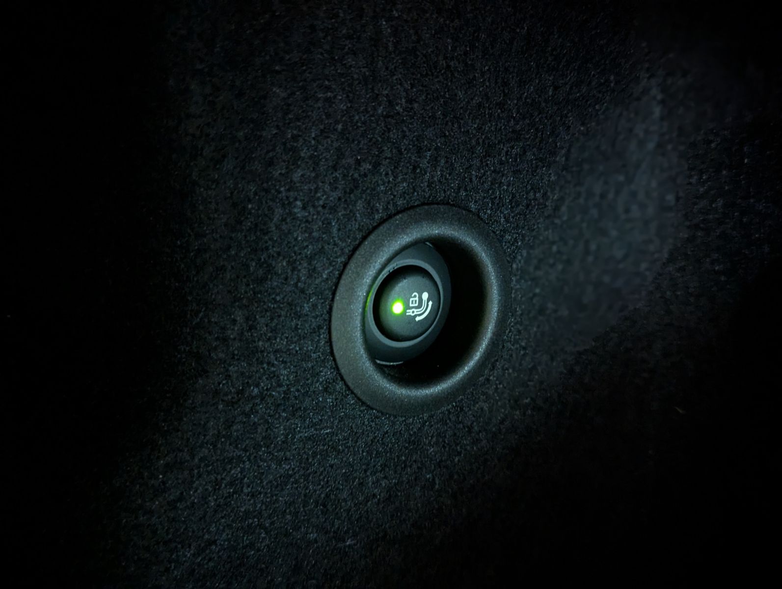 BMW 223 Active Tourer i xD M-Sport Pano H/K 360° AHK - Image 18