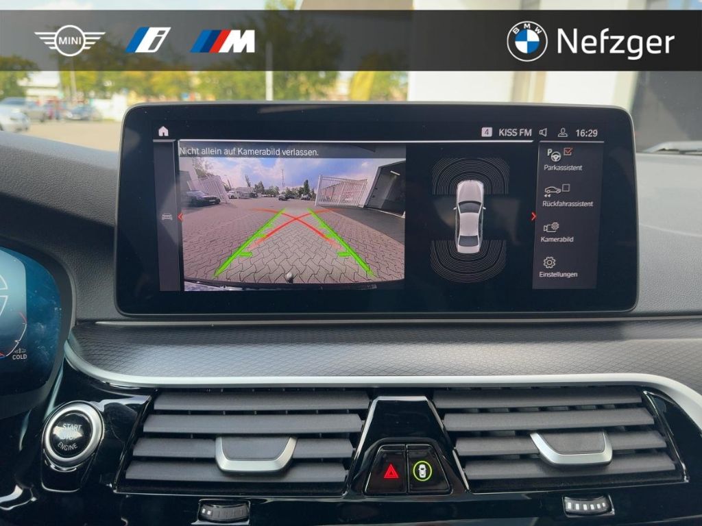 BMW 530 i M Sport Laser HUD H/K Massage Glasdach AHK foto 12